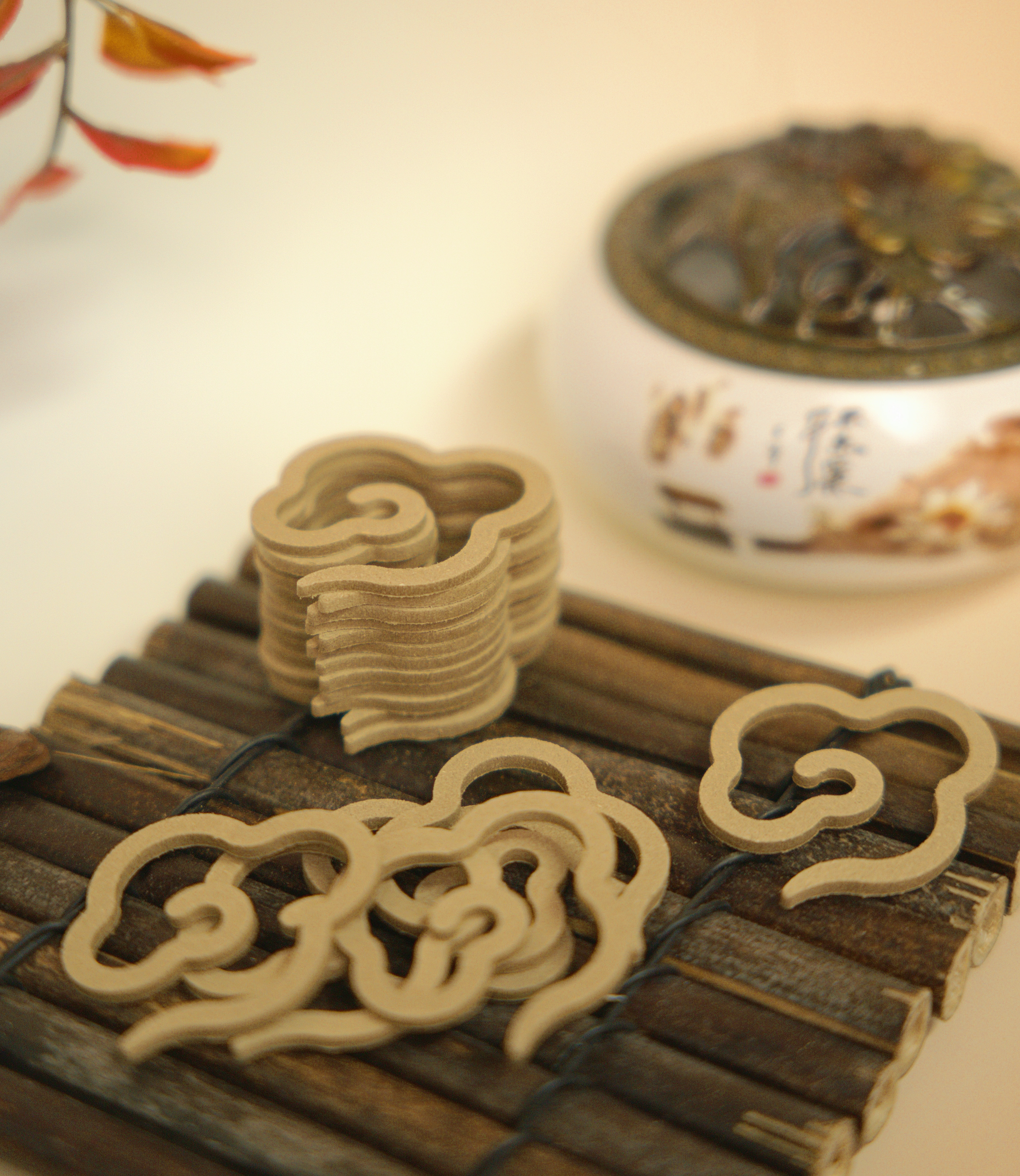 Trầm hương tự nhiên nguyên chất dạng vân mây - Ảnh 3